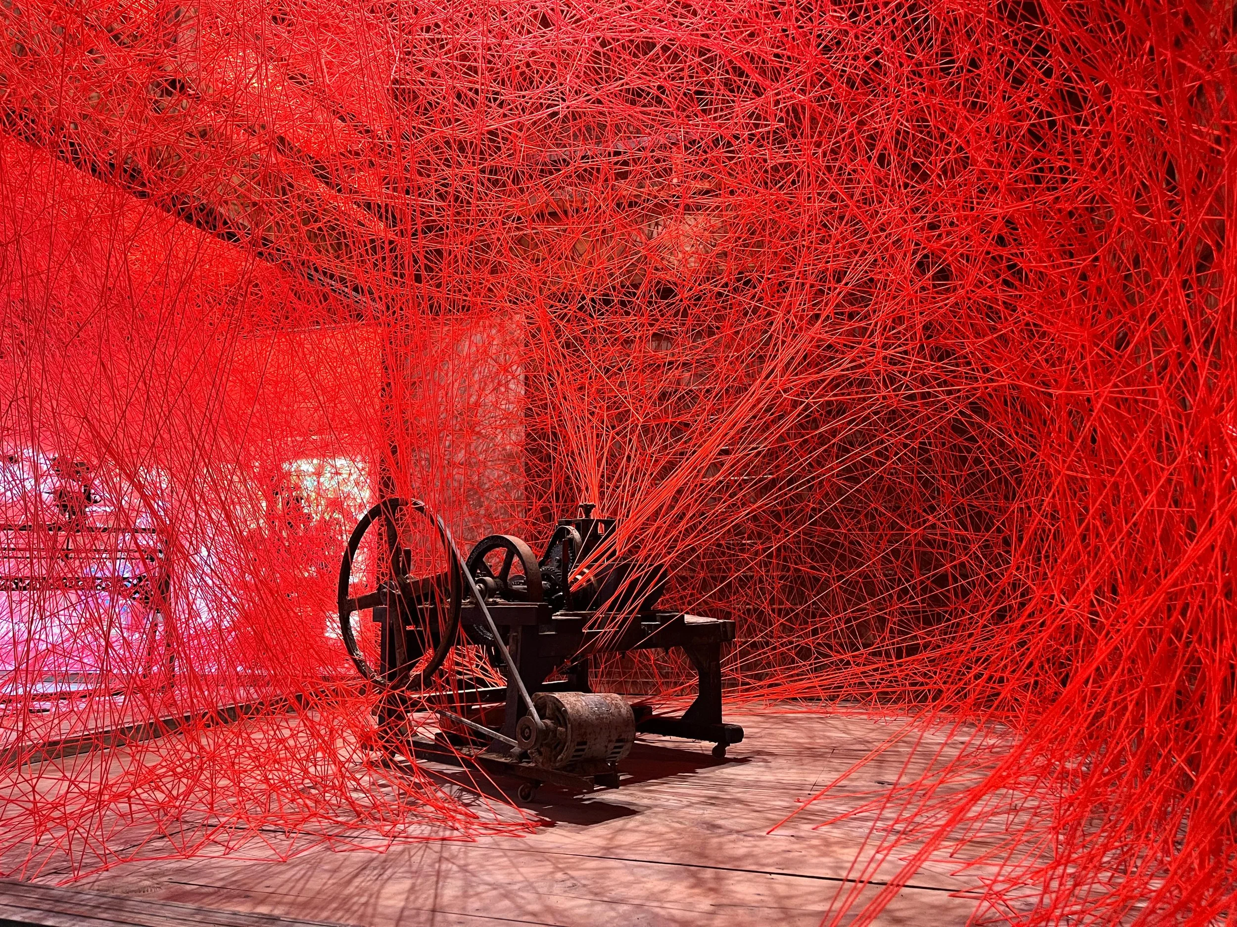 塩田千春　Chiharu Shiota CHIHARU SHIOTA–塩田千春
